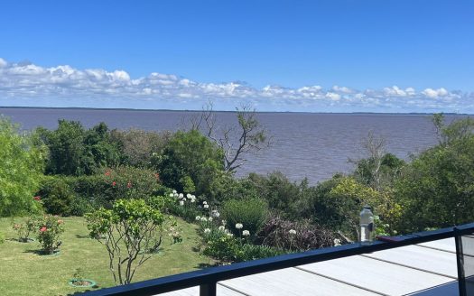 Casa en Las Cañas con vista al Río Uruguay