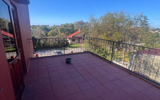 Las Cañas. Amoblada