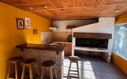 Echeverría casi Oribe