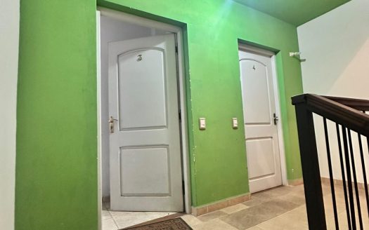 Apto en Barrio Jardín I