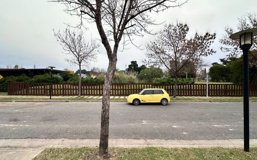 Casa en Barrio Jardín II